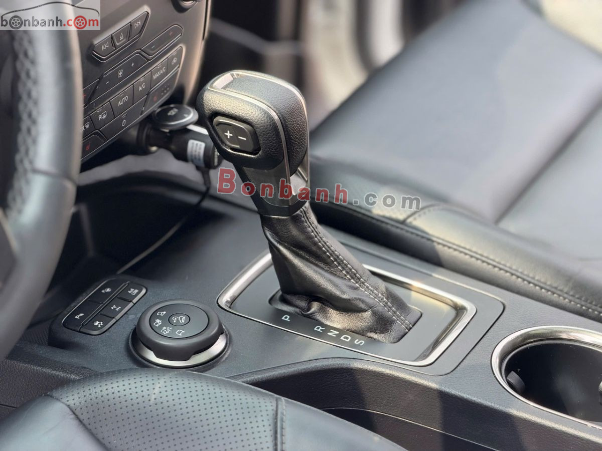 Bán ô tô Ford Everest Titanium 2.0L 4x4 AT - 2019 - xe cũ