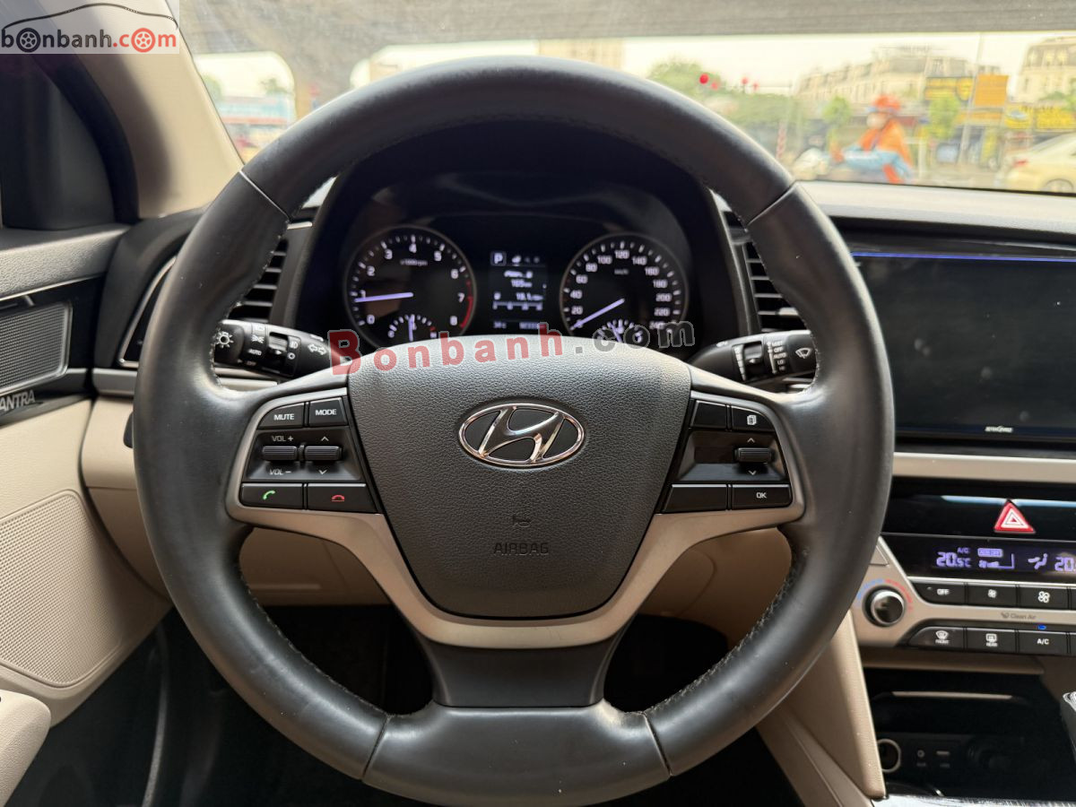 Bán ô tô Hyundai Elantra 1.6 AT - 2018 - xe cũ
