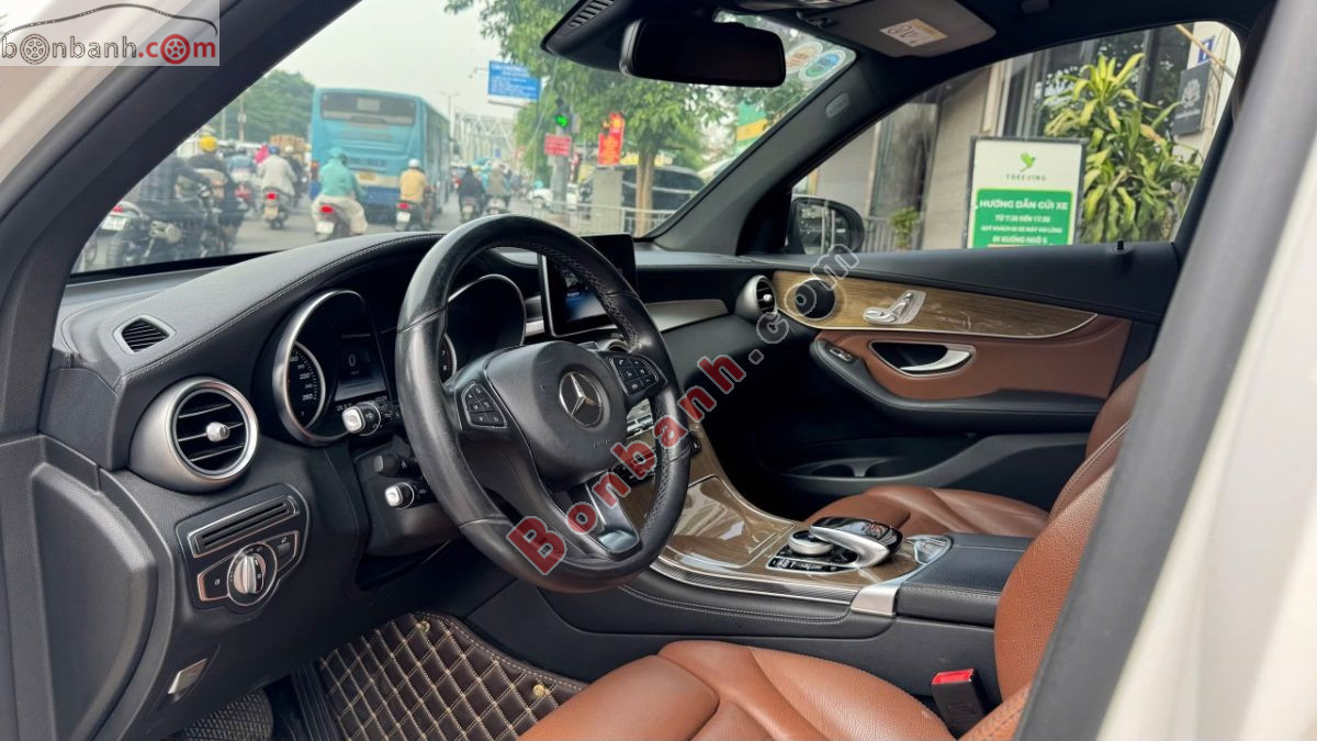Bán ô tô Mercedes Benz GLC 250 4Matic - 2017 - xe cũ