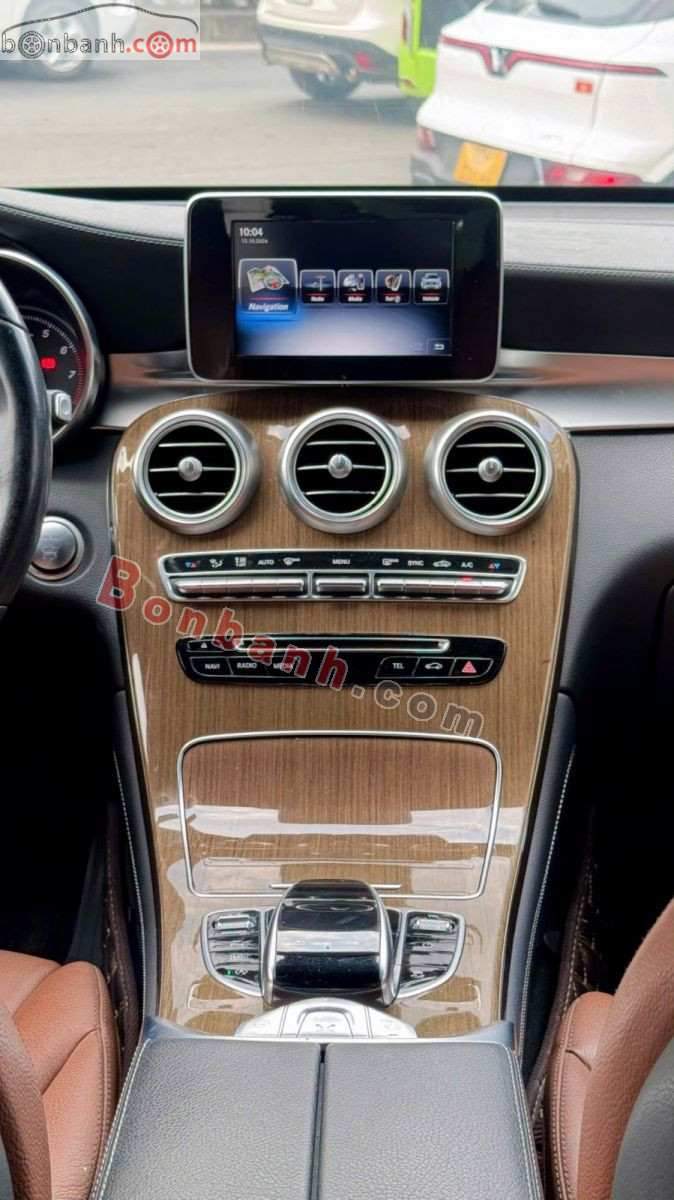Bán ô tô Mercedes Benz GLC 250 4Matic - 2017 - xe cũ
