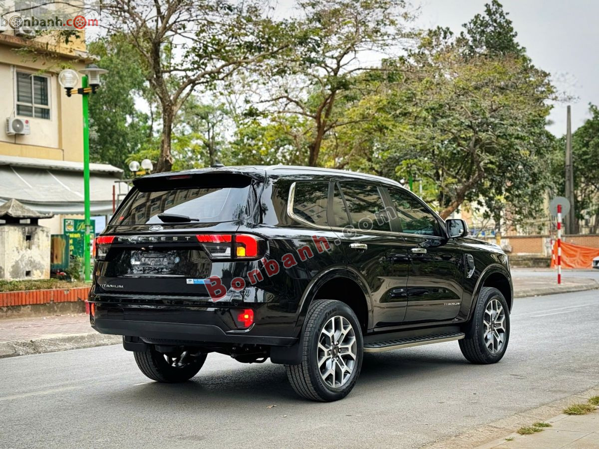 Bán ô tô Ford Everest Titanium 2.0L 4x2 AT - 2022 - xe cũ