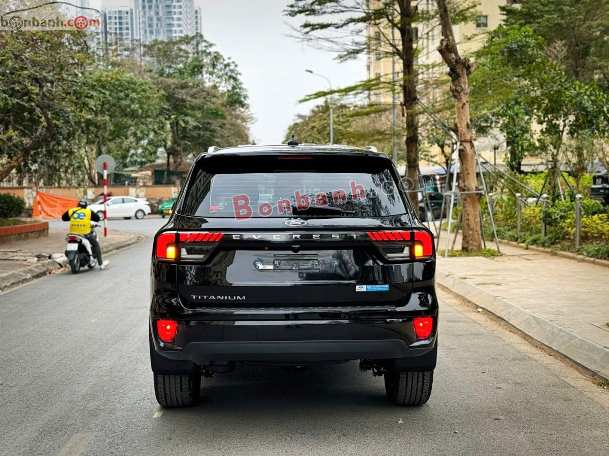 Bán ô tô Ford Everest Titanium 2.0L 4x2 AT - 2022 - xe cũ