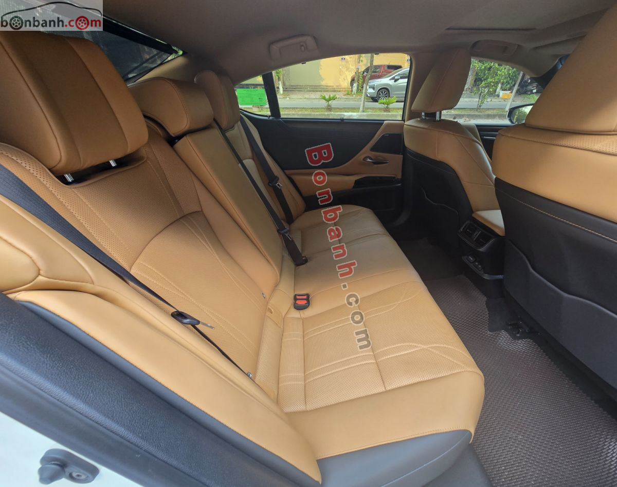 Bán ô tô Lexus ES 300h - 2024 - xe cũ