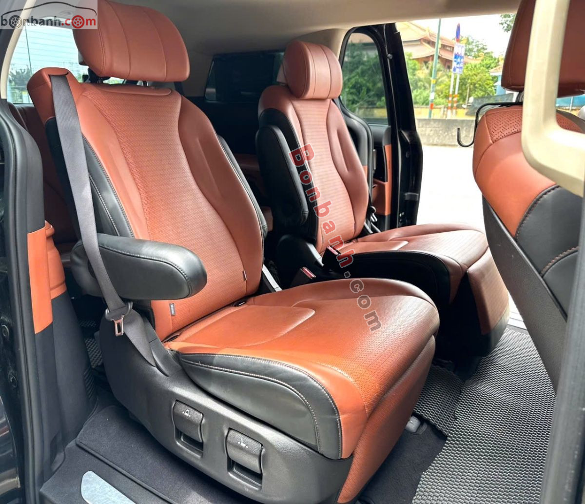 Bán ô tô Kia Carnival Premium 2.2D - 2022 - xe cũ