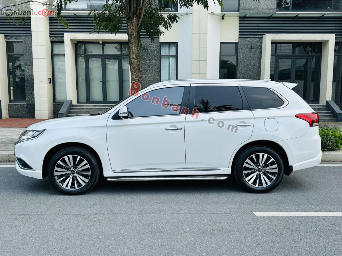 Bán ô tô Mitsubishi Outlander 2.0 CVT - 2024 - xe cũ