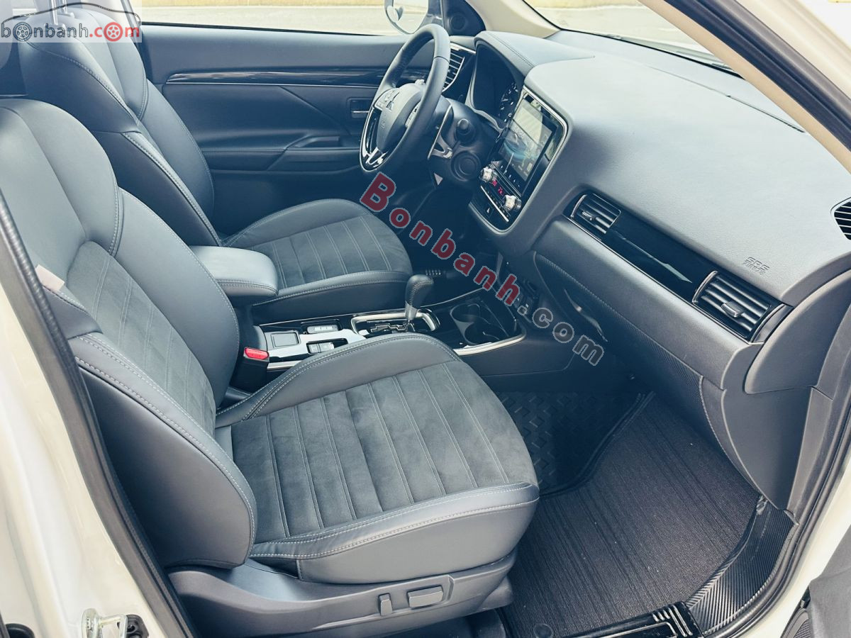 Bán ô tô Mitsubishi Outlander 2.0 CVT - 2024 - xe cũ