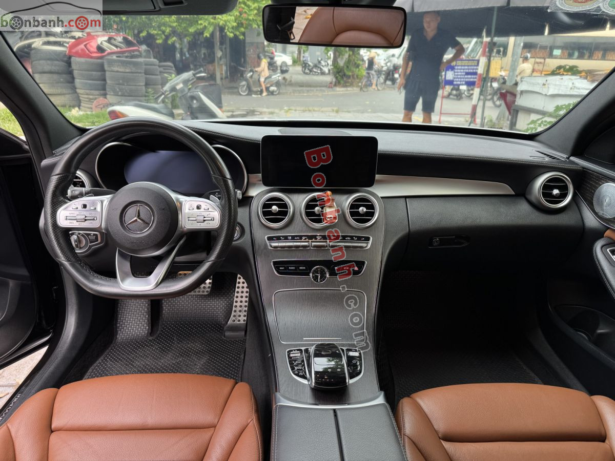 Bán ô tô Mercedes Benz C class C300 AMG - 2019 - xe cũ