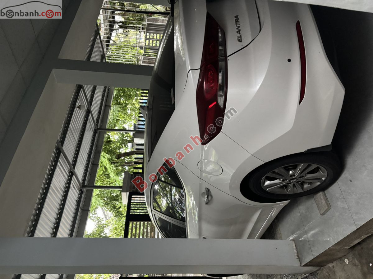 Bán ô tô Hyundai Elantra 1.6 AT - 2019 - xe cũ