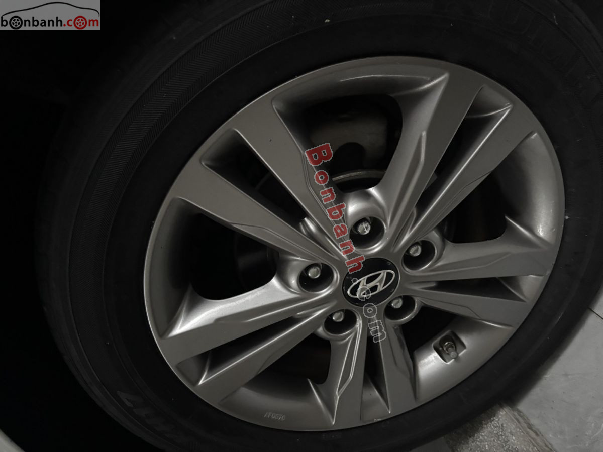 Bán ô tô Hyundai Elantra 1.6 AT - 2019 - xe cũ