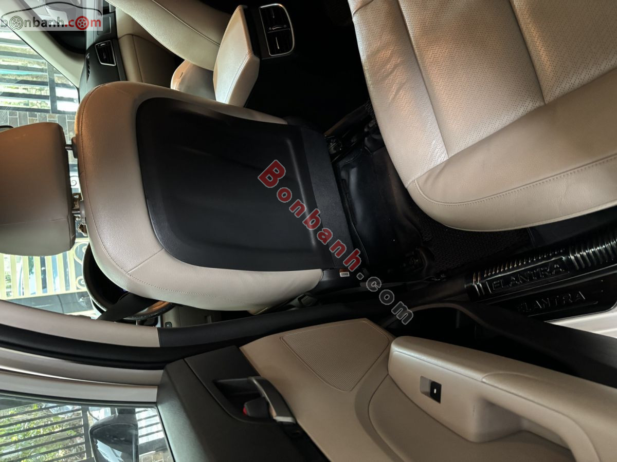 Bán ô tô Hyundai Elantra 1.6 AT - 2019 - xe cũ