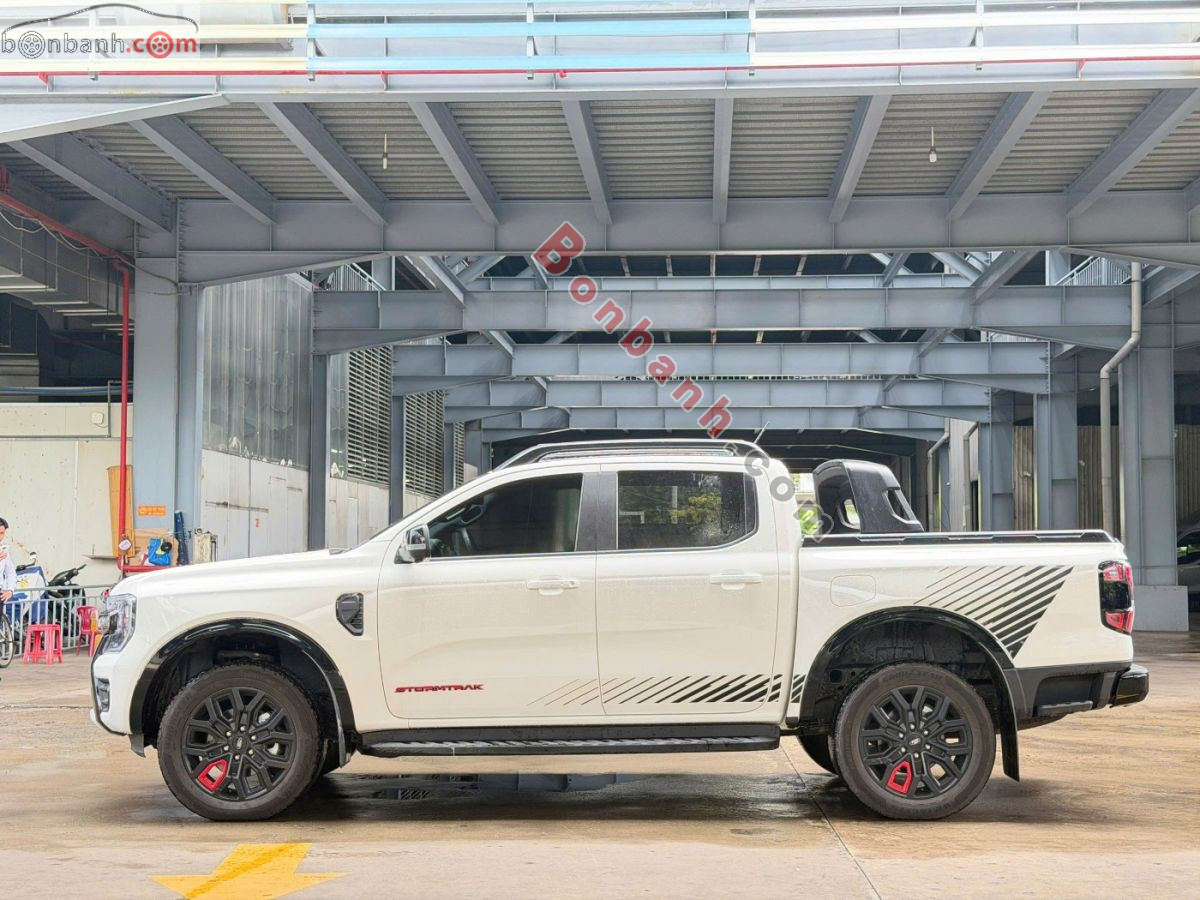 Bán ô tô Ford Ranger Stormtrak 2.0L 4x4 AT - 2025 - xe cũ