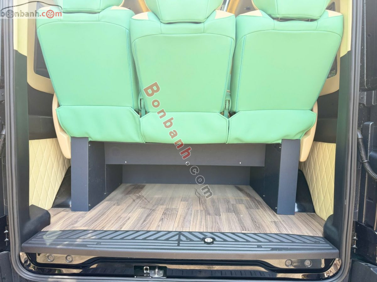 Bán ô tô Ford Transit Limousine 10S - 2025 - xe cũ