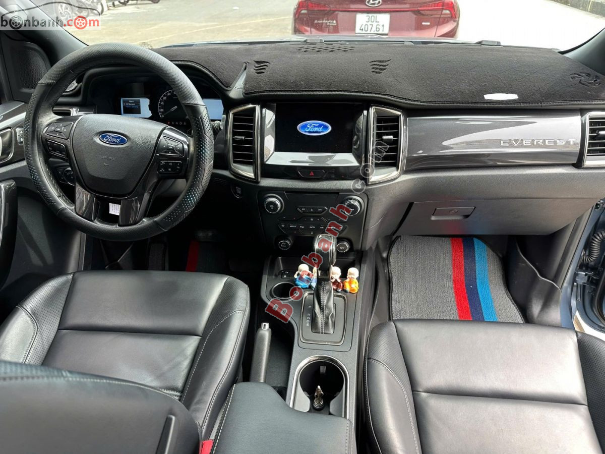 Bán ô tô Ford Everest Titanium 2.2L 4x2 AT - 2018 - xe cũ