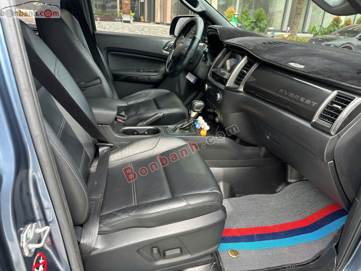 Bán ô tô Ford Everest Titanium 2.2L 4x2 AT - 2018 - xe cũ
