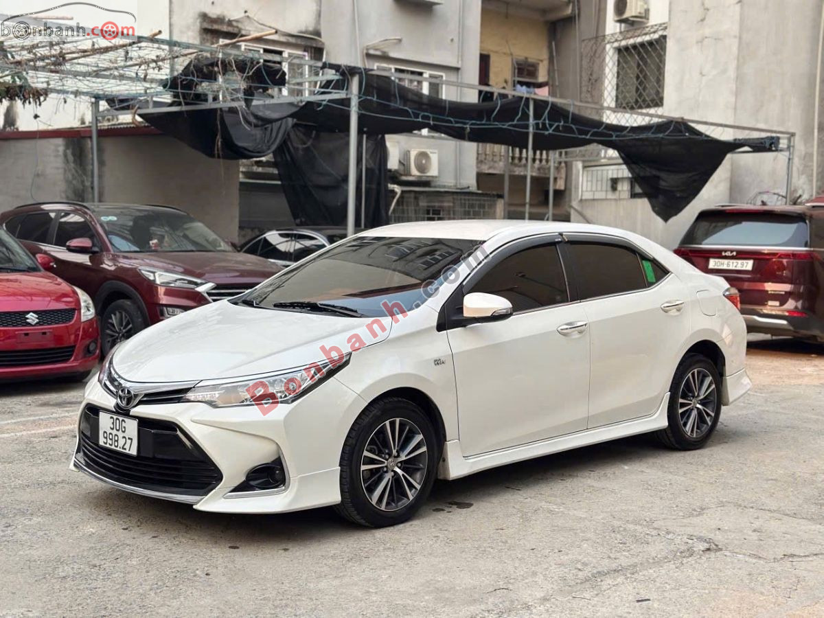 Bán ô tô Toyota Corolla altis 1.8E AT - 2021 - xe cũ