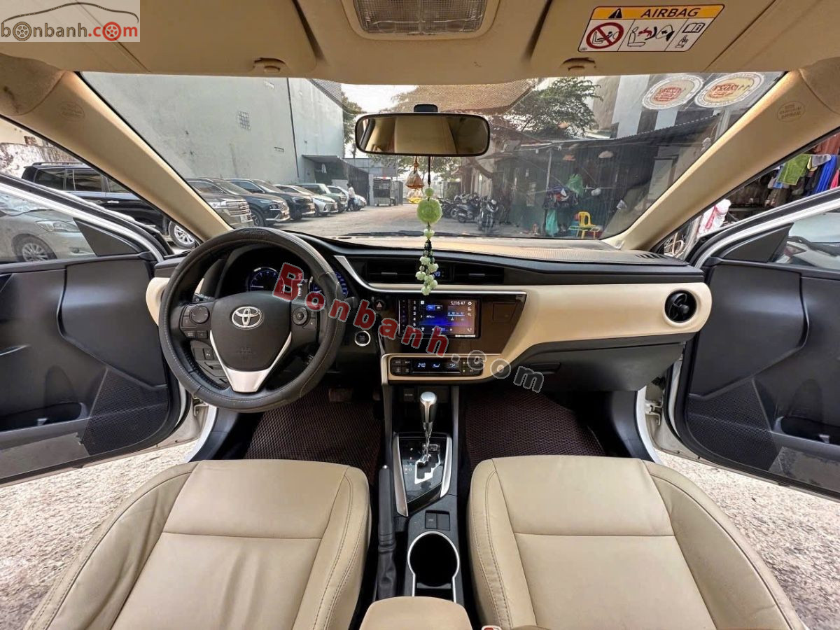 Bán ô tô Toyota Corolla altis 1.8E AT - 2021 - xe cũ