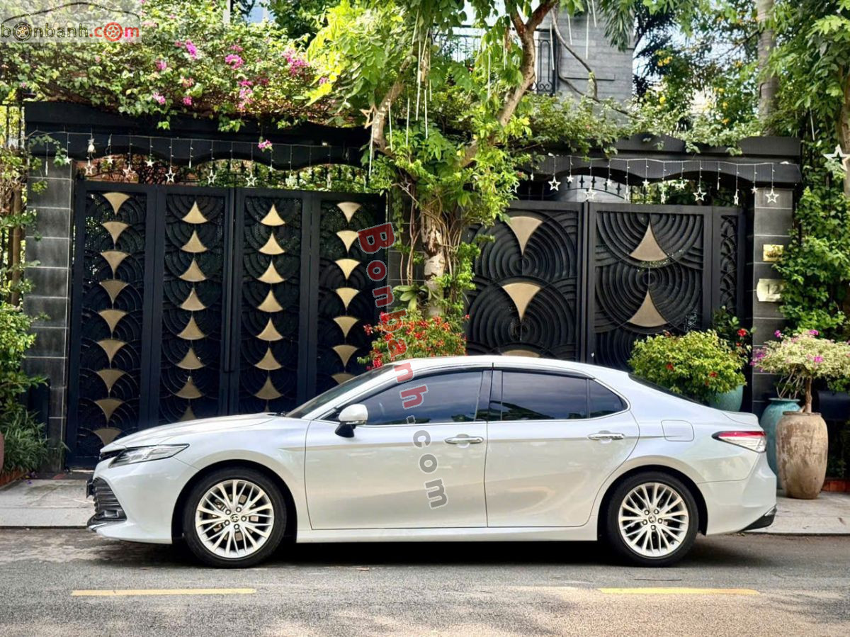 Bán ô tô Toyota Camry 2.5Q - 2020 - xe cũ