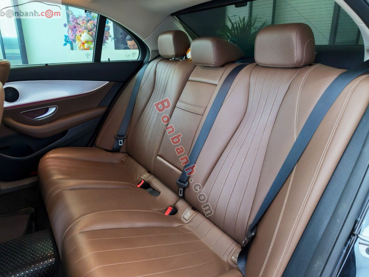 Bán ô tô Mercedes Benz E class E180 - 2022 - xe cũ