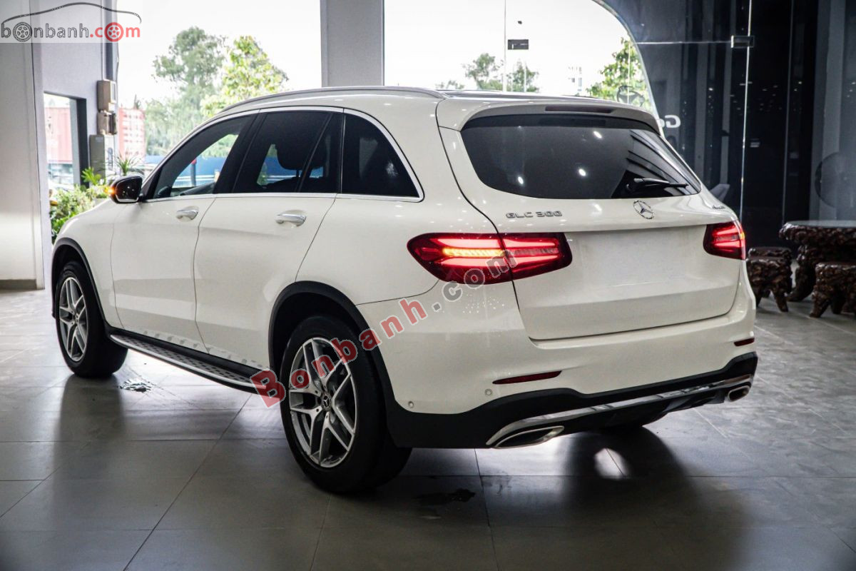 Bán ô tô Mercedes Benz GLC 300 4Matic - 2017 - xe cũ