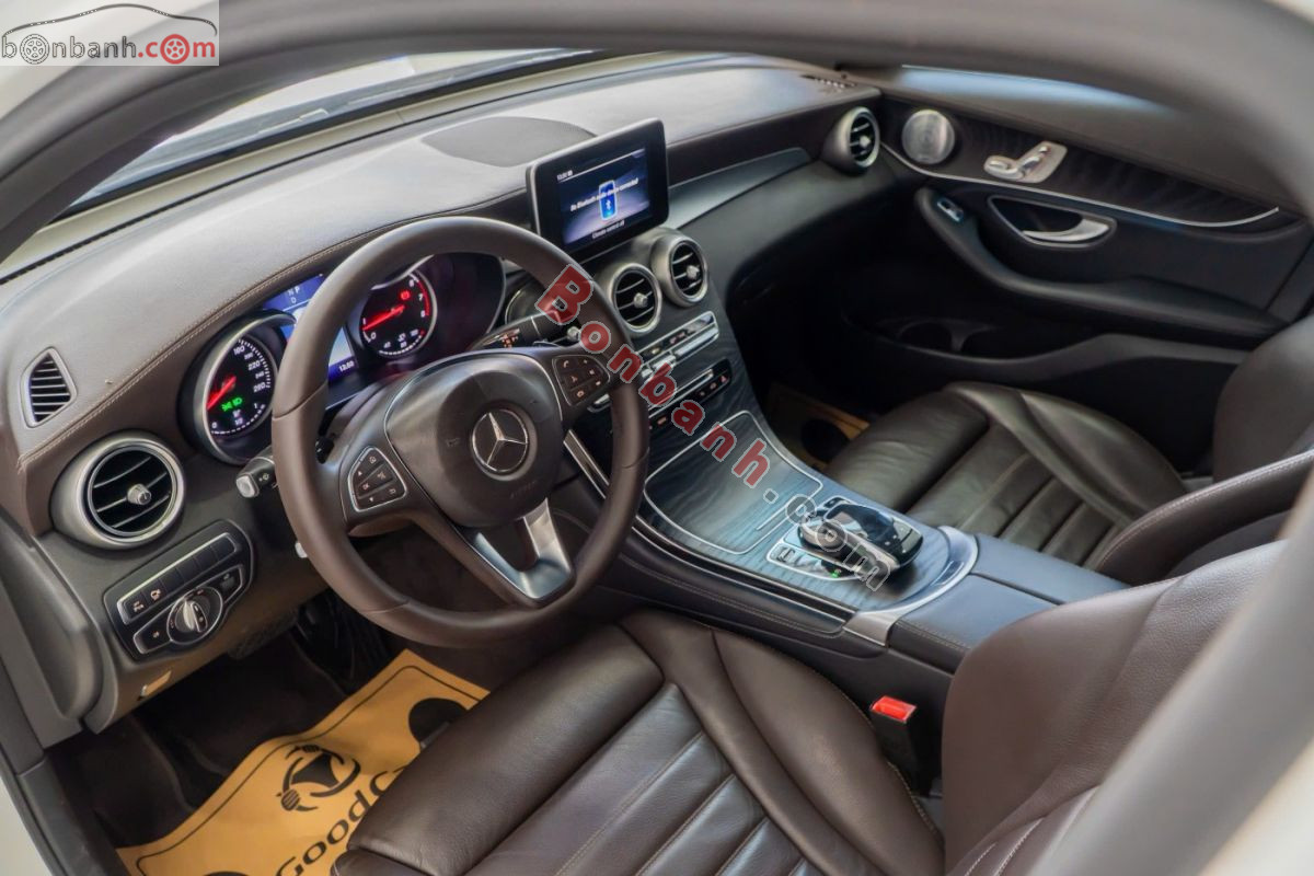 Bán ô tô Mercedes Benz GLC 300 4Matic - 2017 - xe cũ