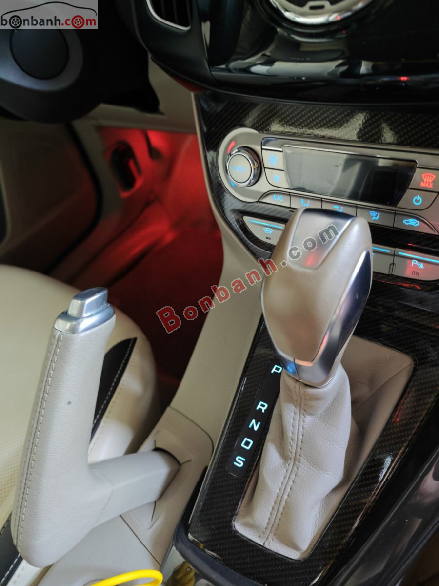 Bán ô tô Ford Focus Titanium 2.0 AT - 2015 - xe cũ