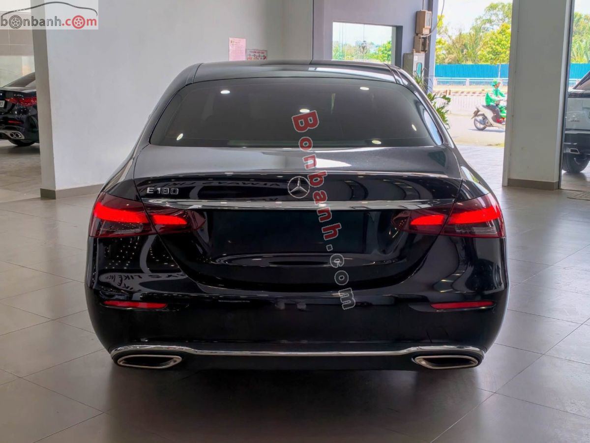 Bán ô tô Mercedes Benz E class E180 - 2022 - xe cũ