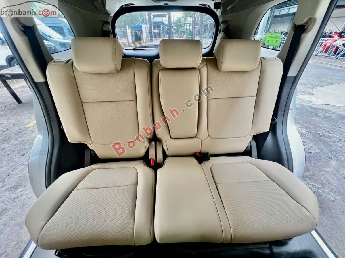 Bán ô tô Mitsubishi Outlander 2.0 CVT - 2018 - xe cũ