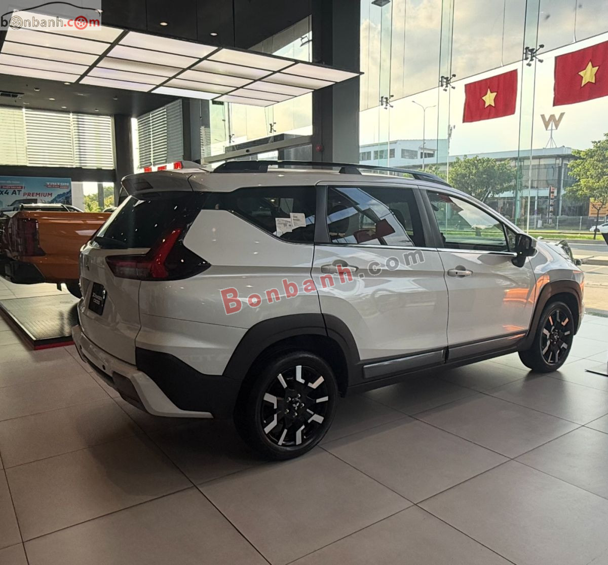 Bán ô tô Mitsubishi Xpander Cross 1.5 AT - 2026 - xe mới