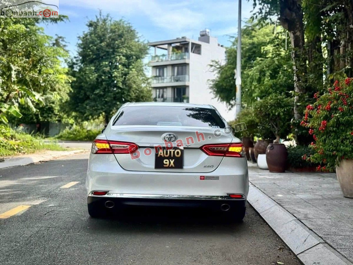Bán ô tô Toyota Camry 2.5Q - 2020 - xe cũ