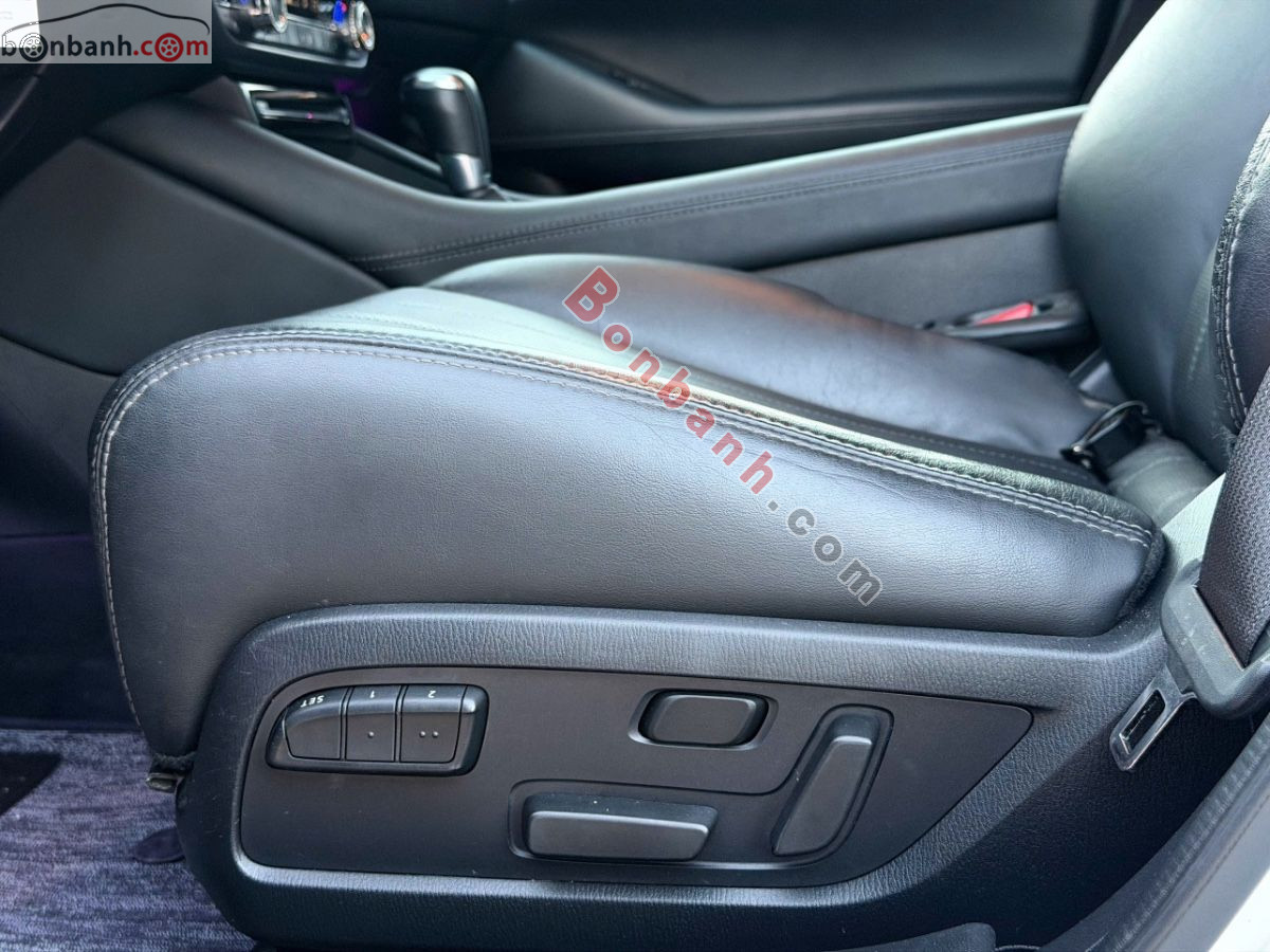Bán ô tô Mazda 6 Premium 2.0 AT - 2022 - xe cũ