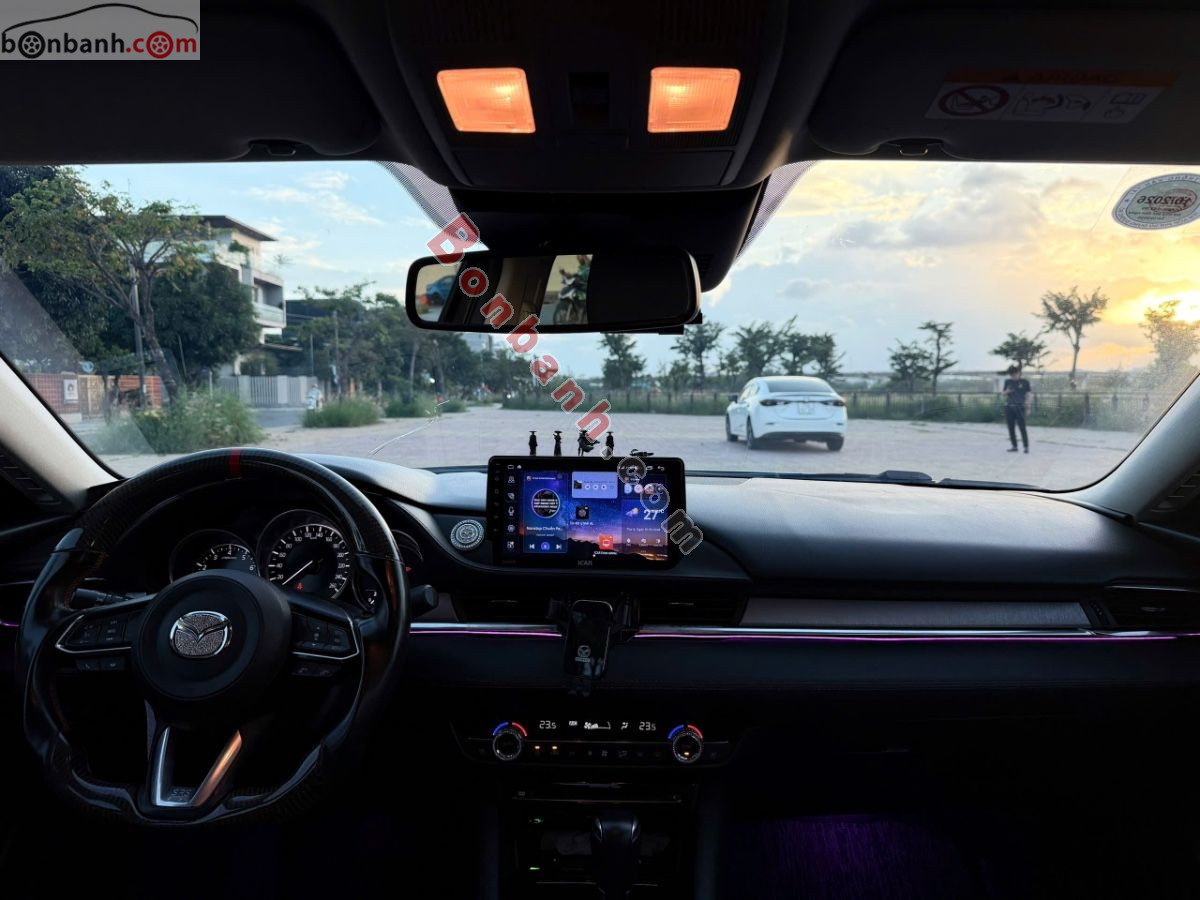 Bán ô tô Mazda 6 Premium 2.0 AT - 2022 - xe cũ