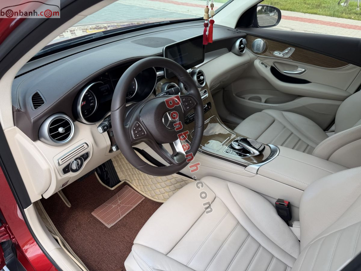 Bán ô tô Mercedes Benz GLC 250 4Matic - 2019 - xe cũ