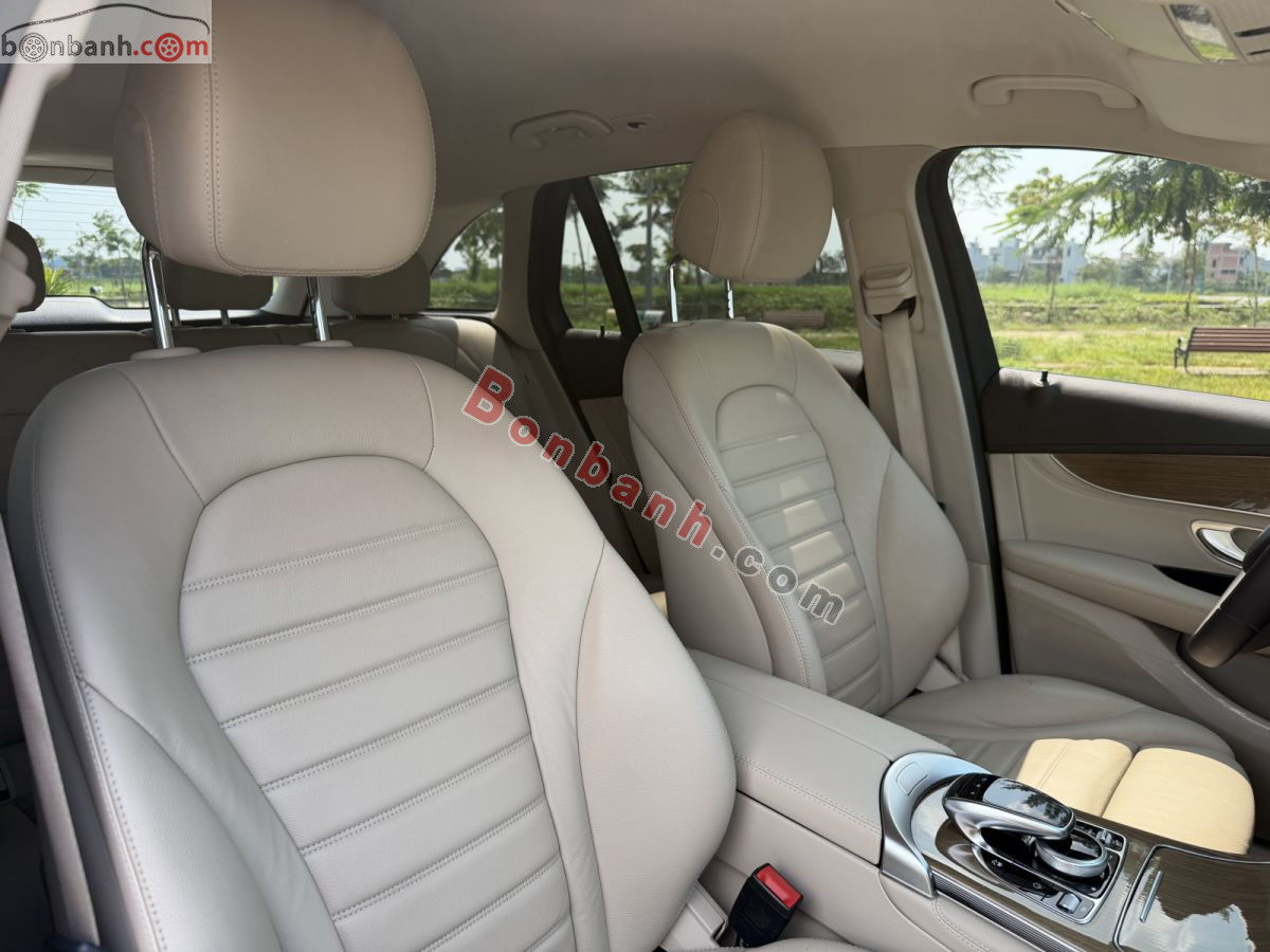 Bán ô tô Mercedes Benz GLC 250 4Matic - 2019 - xe cũ