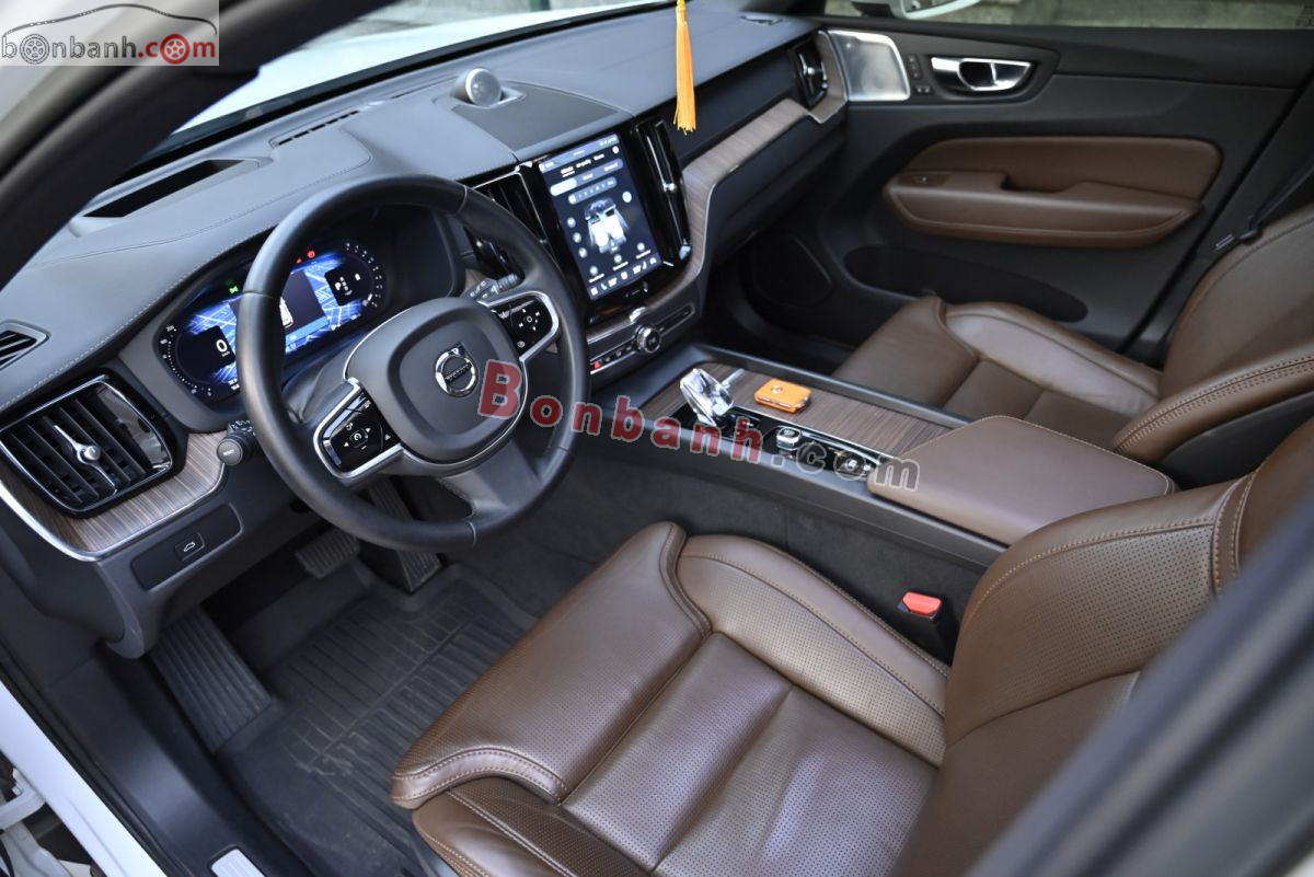 Bán ô tô Volvo XC60 Ultimate Bright B6 AWD - 2022 - xe cũ