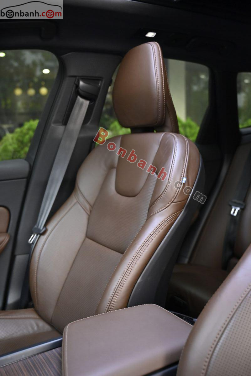 Bán ô tô Volvo XC60 Ultimate Bright B6 AWD - 2022 - xe cũ