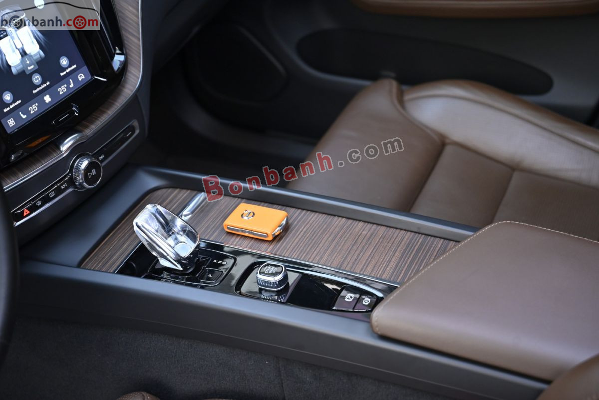 Bán ô tô Volvo XC60 Ultimate Bright B6 AWD - 2022 - xe cũ