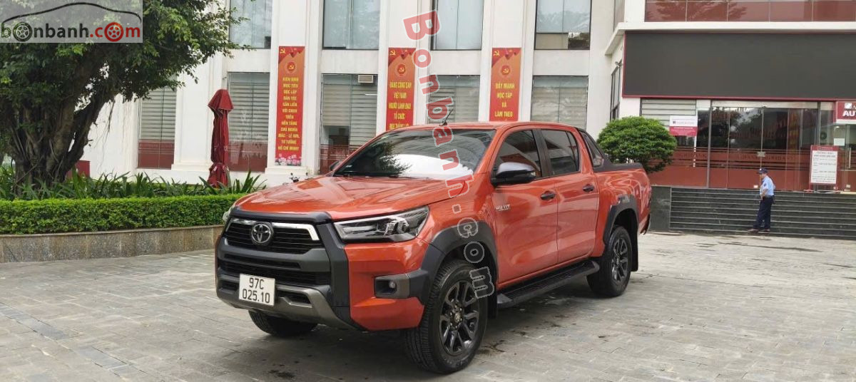 Bán ô tô Toyota Hilux 2.8L 4x4 AT - 2021 - xe cũ
