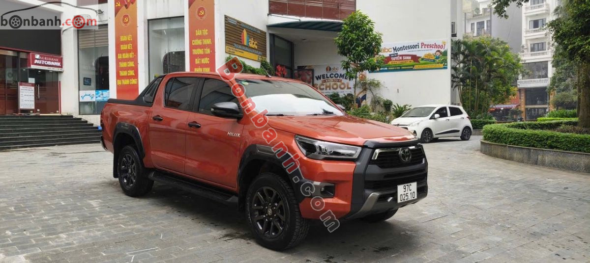 Bán ô tô Toyota Hilux 2.8L 4x4 AT - 2021 - xe cũ