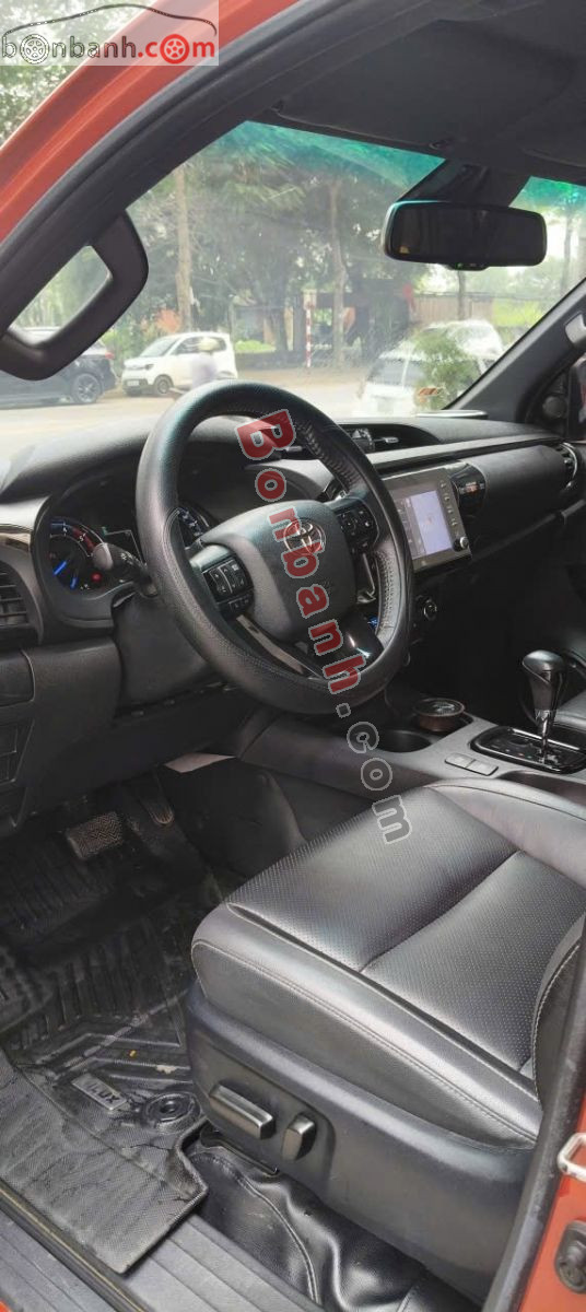 Bán ô tô Toyota Hilux 2.8L 4x4 AT - 2021 - xe cũ