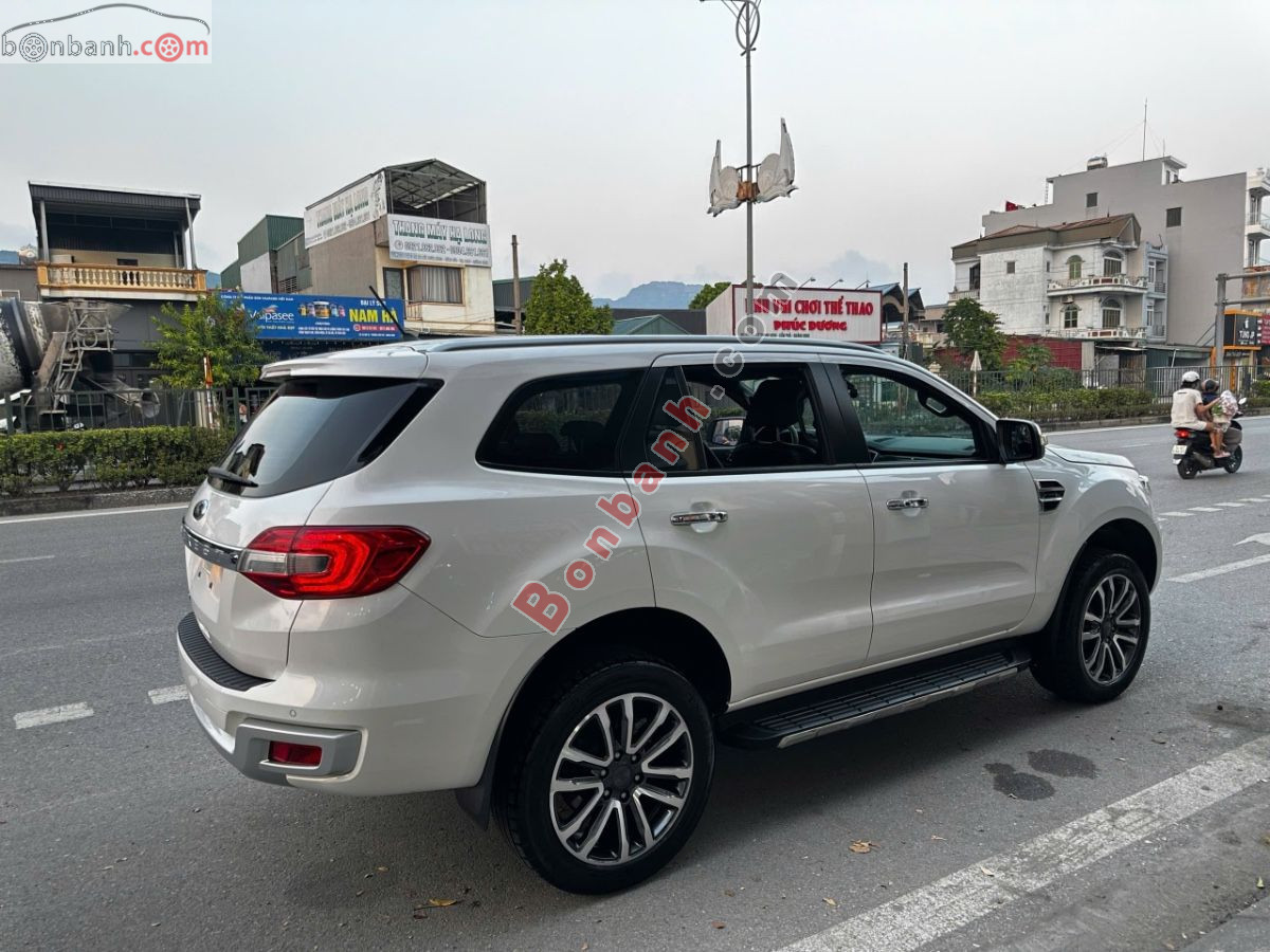 Bán ô tô Ford Everest Titanium 2.0L 4x2 AT - 2022 - xe cũ