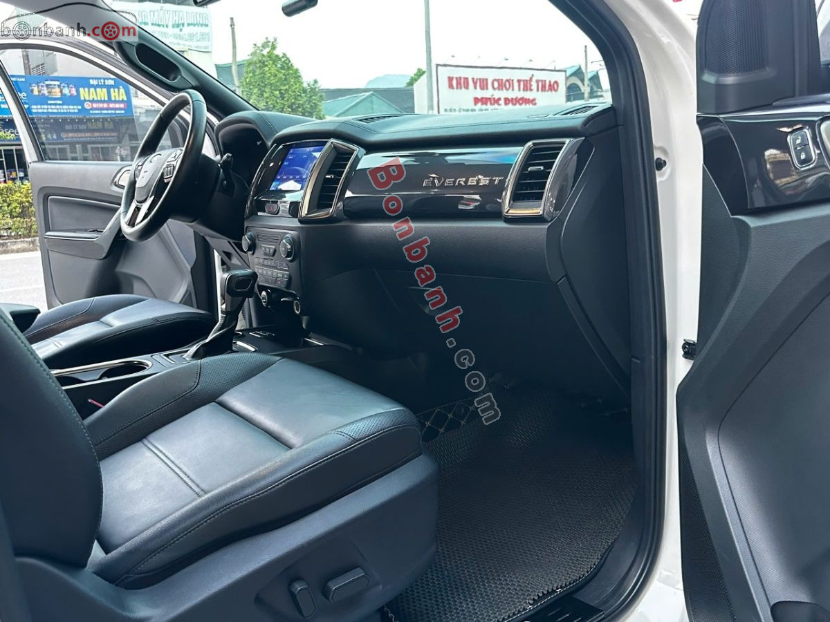 Bán ô tô Ford Everest Titanium 2.0L 4x2 AT - 2022 - xe cũ