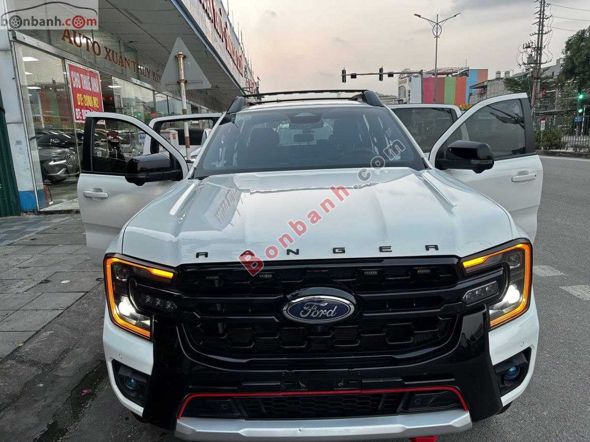 Bán ô tô Ford Ranger Stormtrak 2.0L 4x4 AT - 2024 - xe cũ