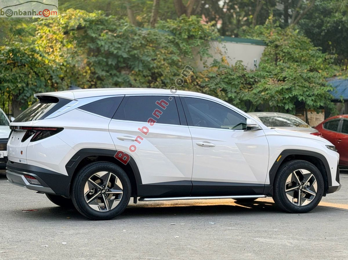 Bán ô tô Hyundai Tucson 2.0 AT Đặc biệt - 2025 - xe cũ