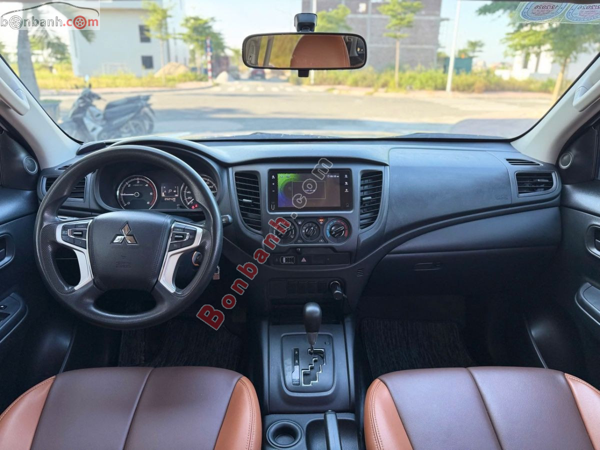 Bán ô tô Mitsubishi Triton 4x2 AT - 2023 - xe cũ