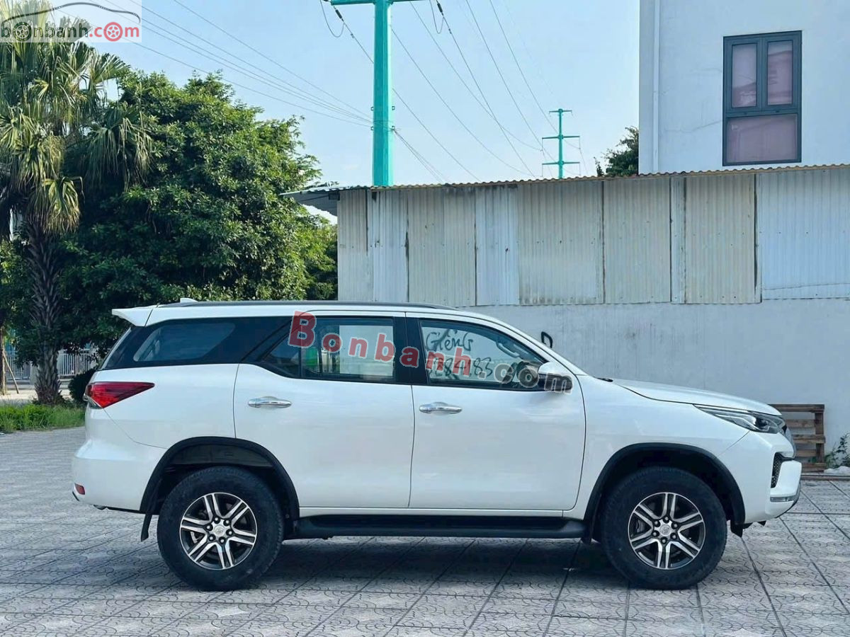 Bán ô tô Toyota Fortuner 2.4L 4x2 AT - 2022 - xe cũ