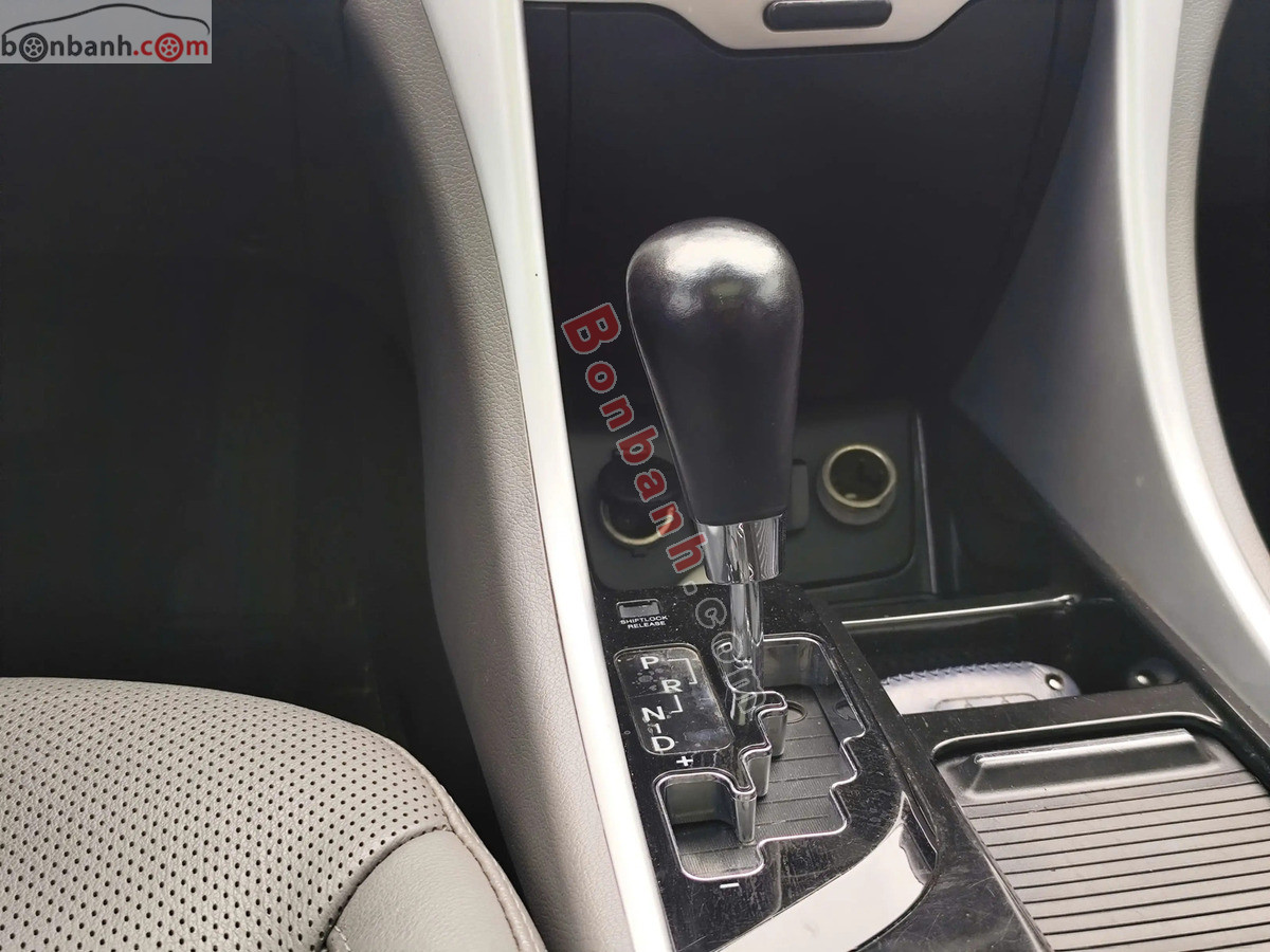 Bán ô tô Hyundai Sonata 2.0 AT - 2011 - xe cũ