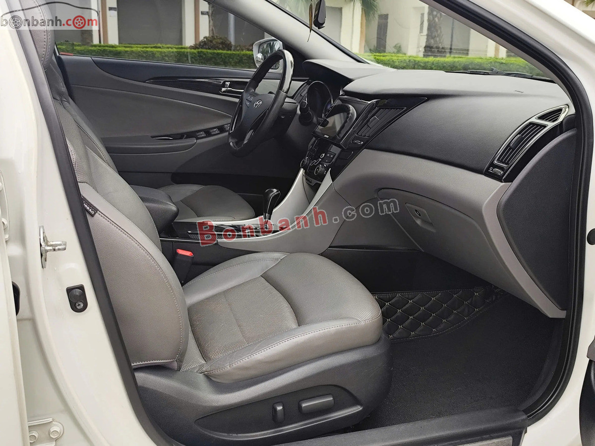 Bán ô tô Hyundai Sonata 2.0 AT - 2011 - xe cũ