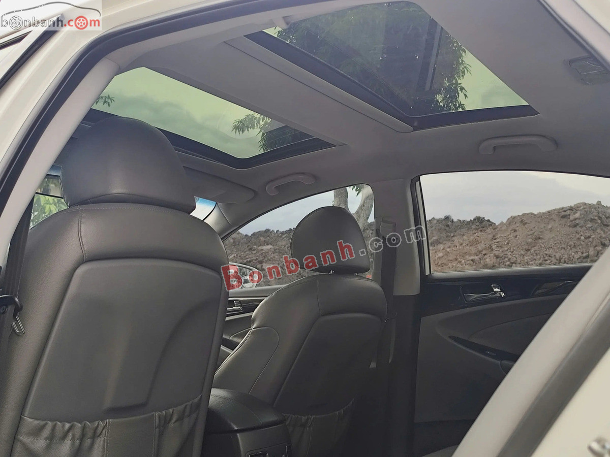 Bán ô tô Hyundai Sonata 2.0 AT - 2011 - xe cũ