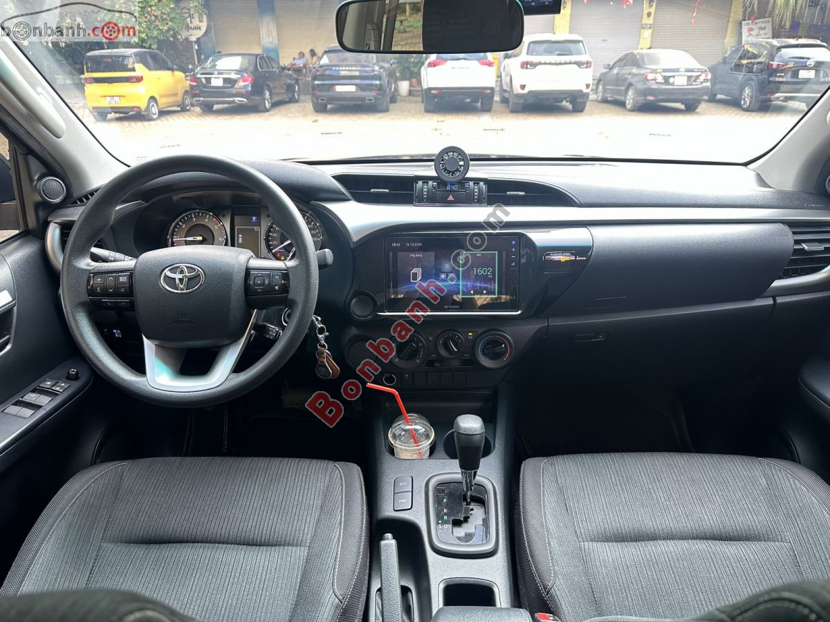 Bán ô tô Toyota Hilux 2.4L 4x2 AT - 2024 - xe cũ