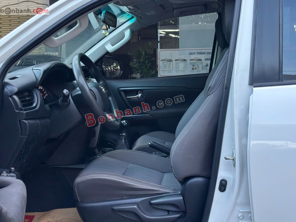 Bán ô tô Toyota Fortuner 2.4L 4x2 MT - 2022 - xe cũ